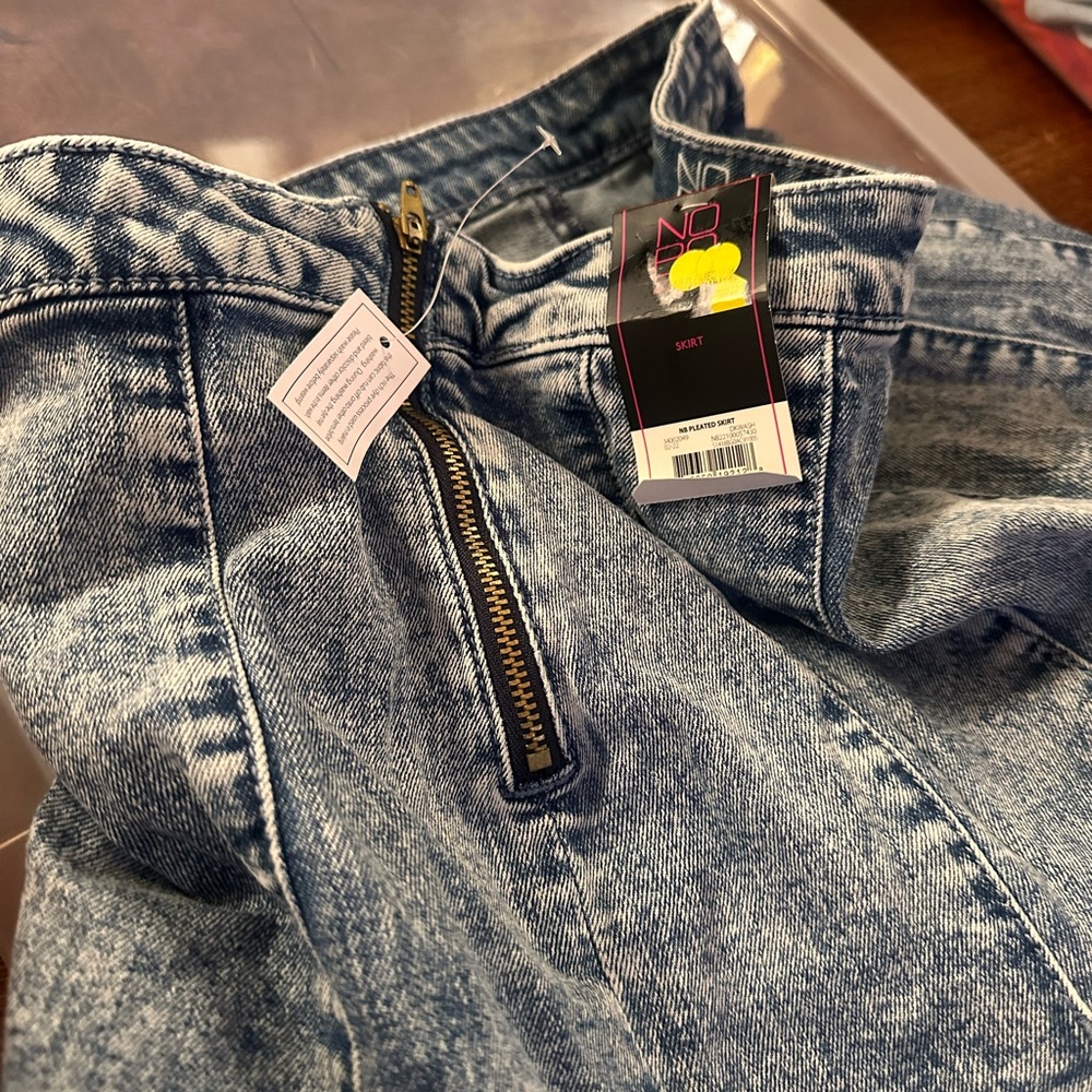Women’s Denim Skirt - Picture 5 of 6